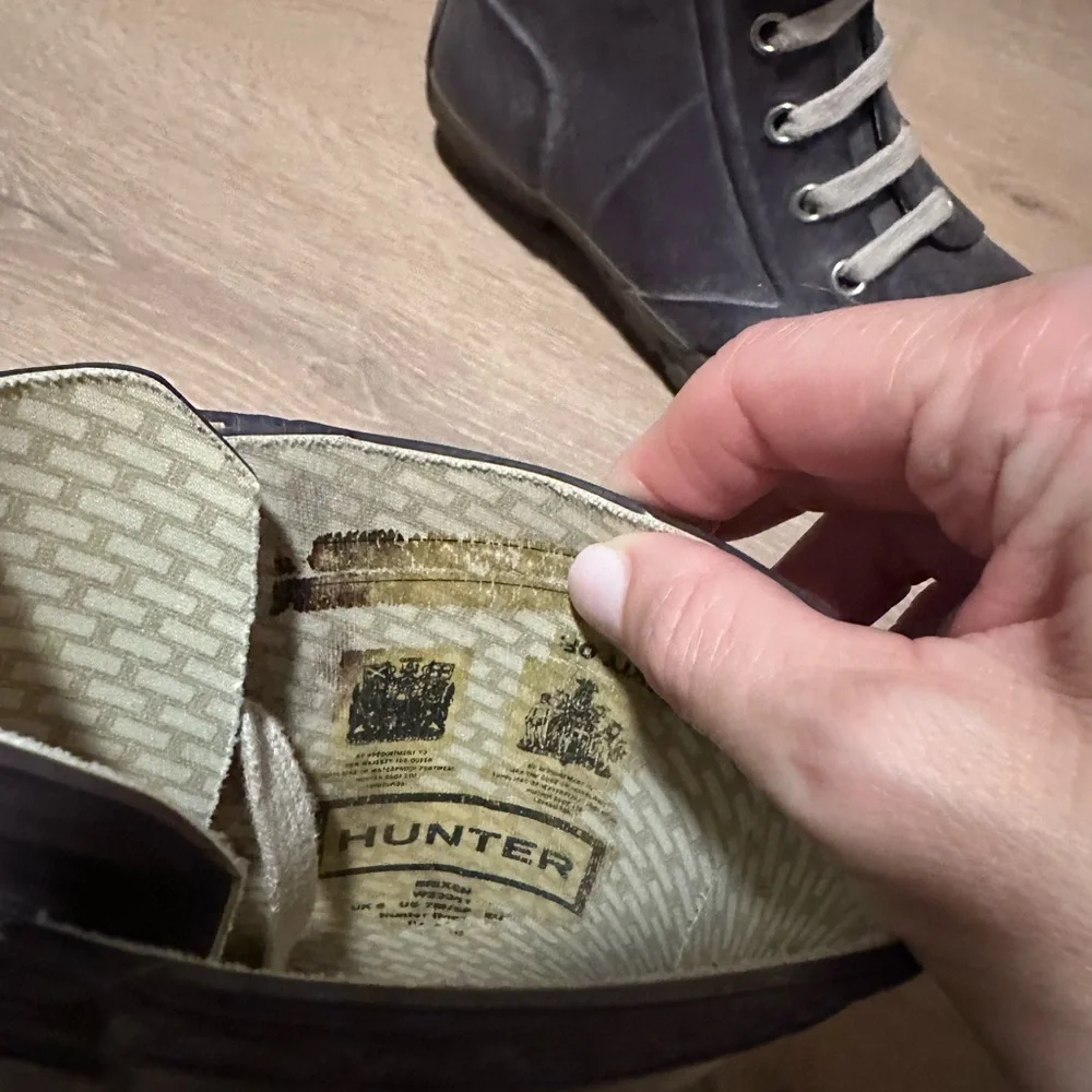 Hunter rain boots purple with laces (combat style) - Picture 8 of 9